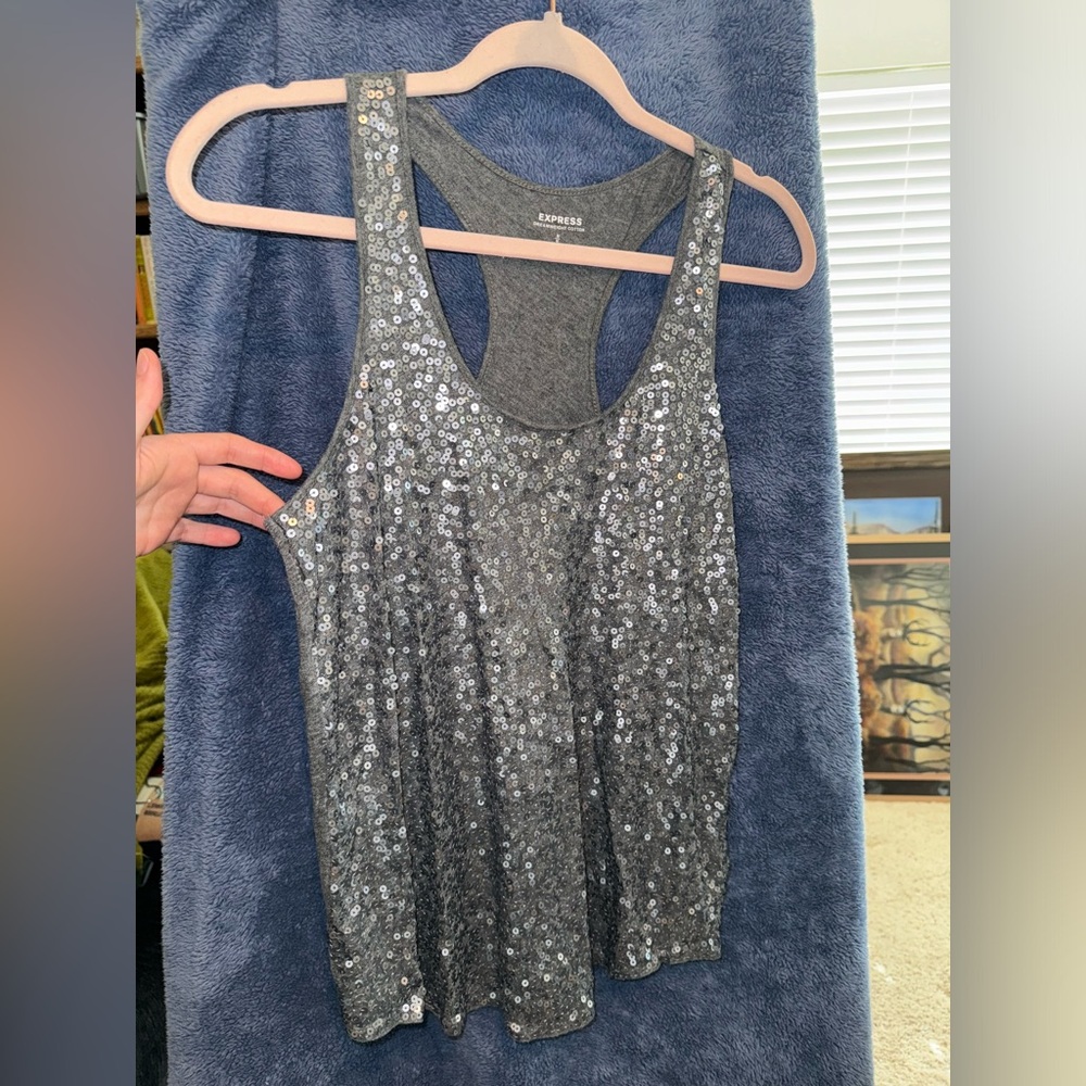 Express tank top